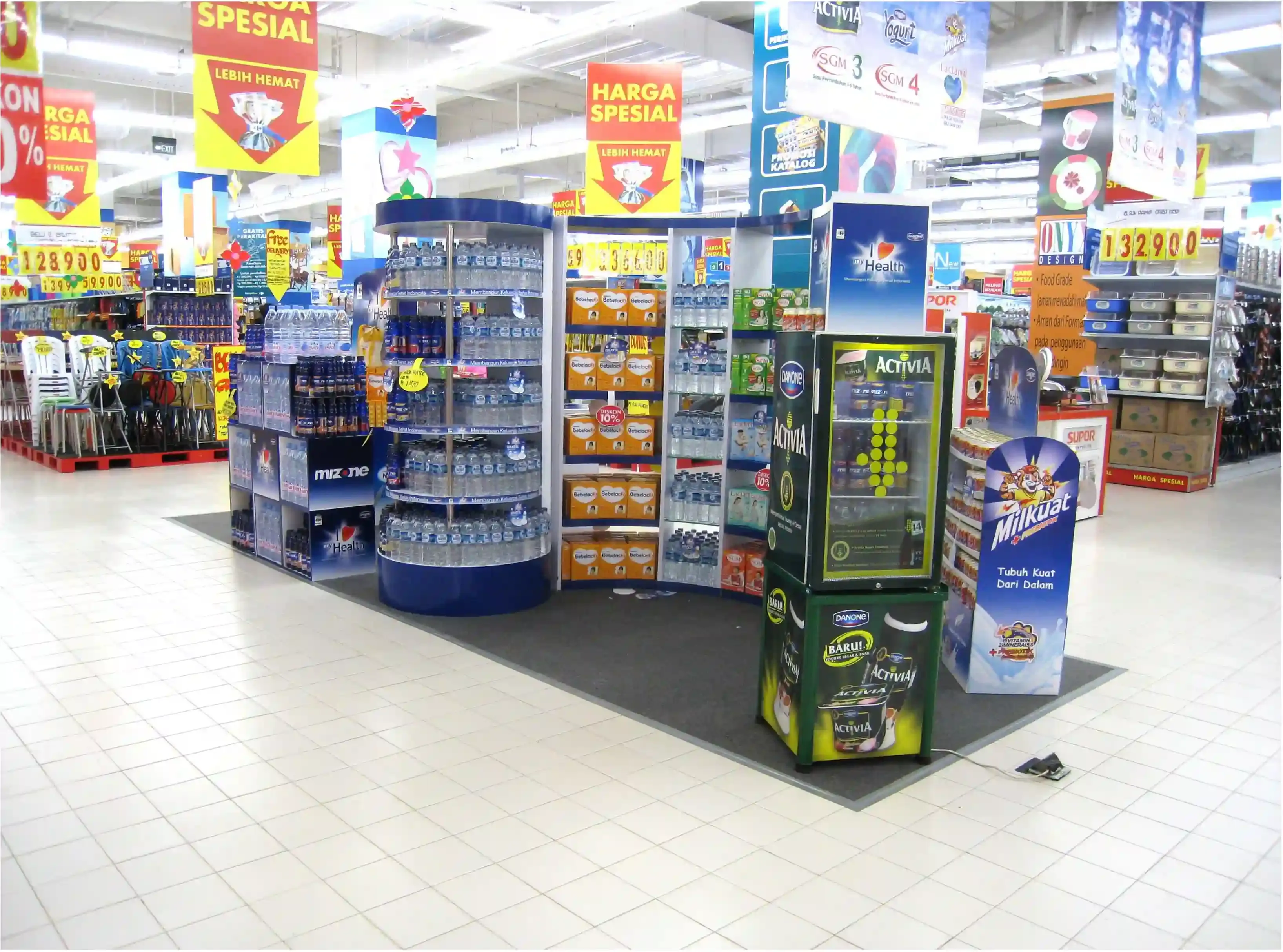 Danone Carrefour I Love My Health event booth in store preview 2
