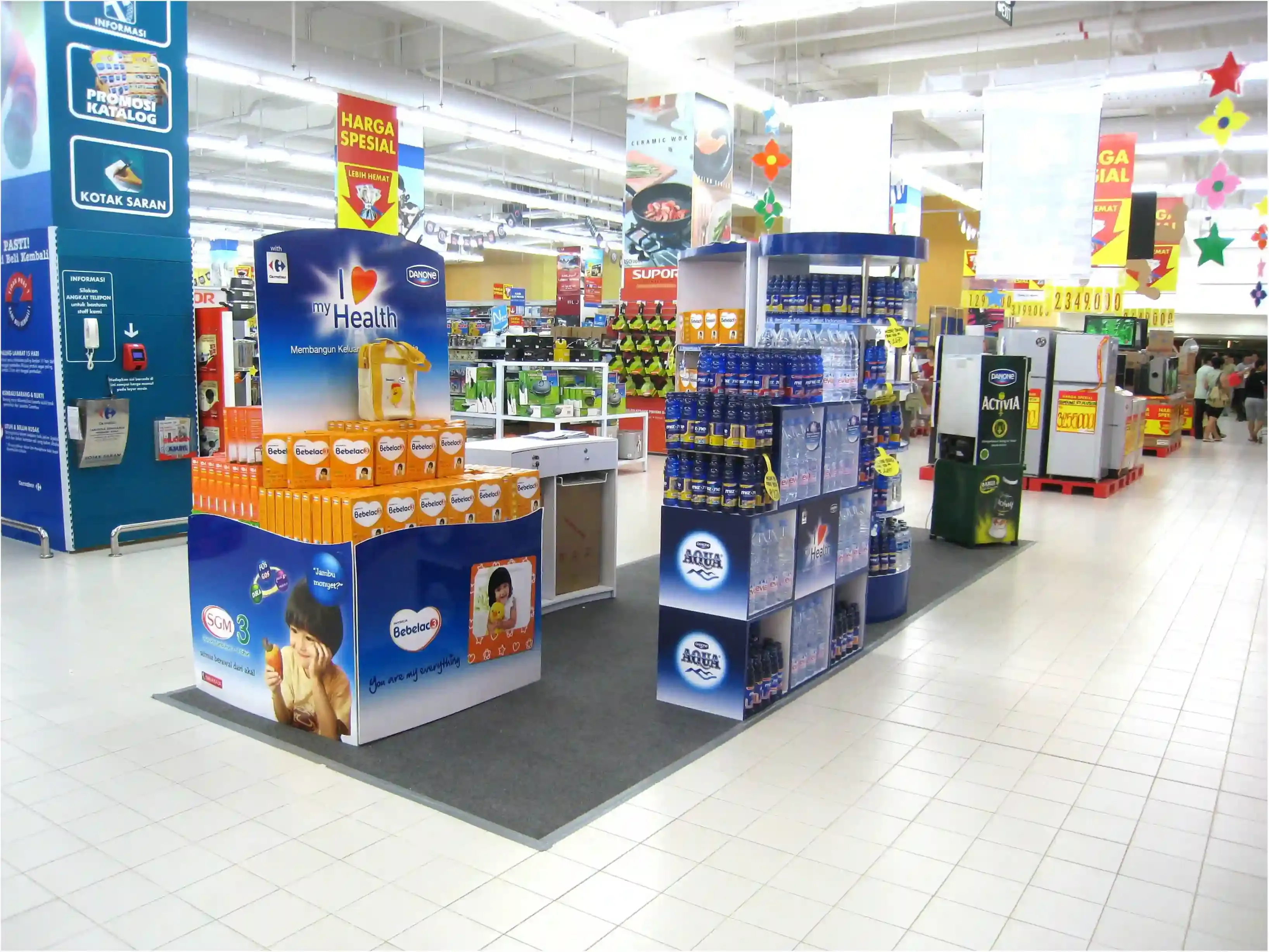 Danone Carrefour I Love My Health event booth in store preview 3