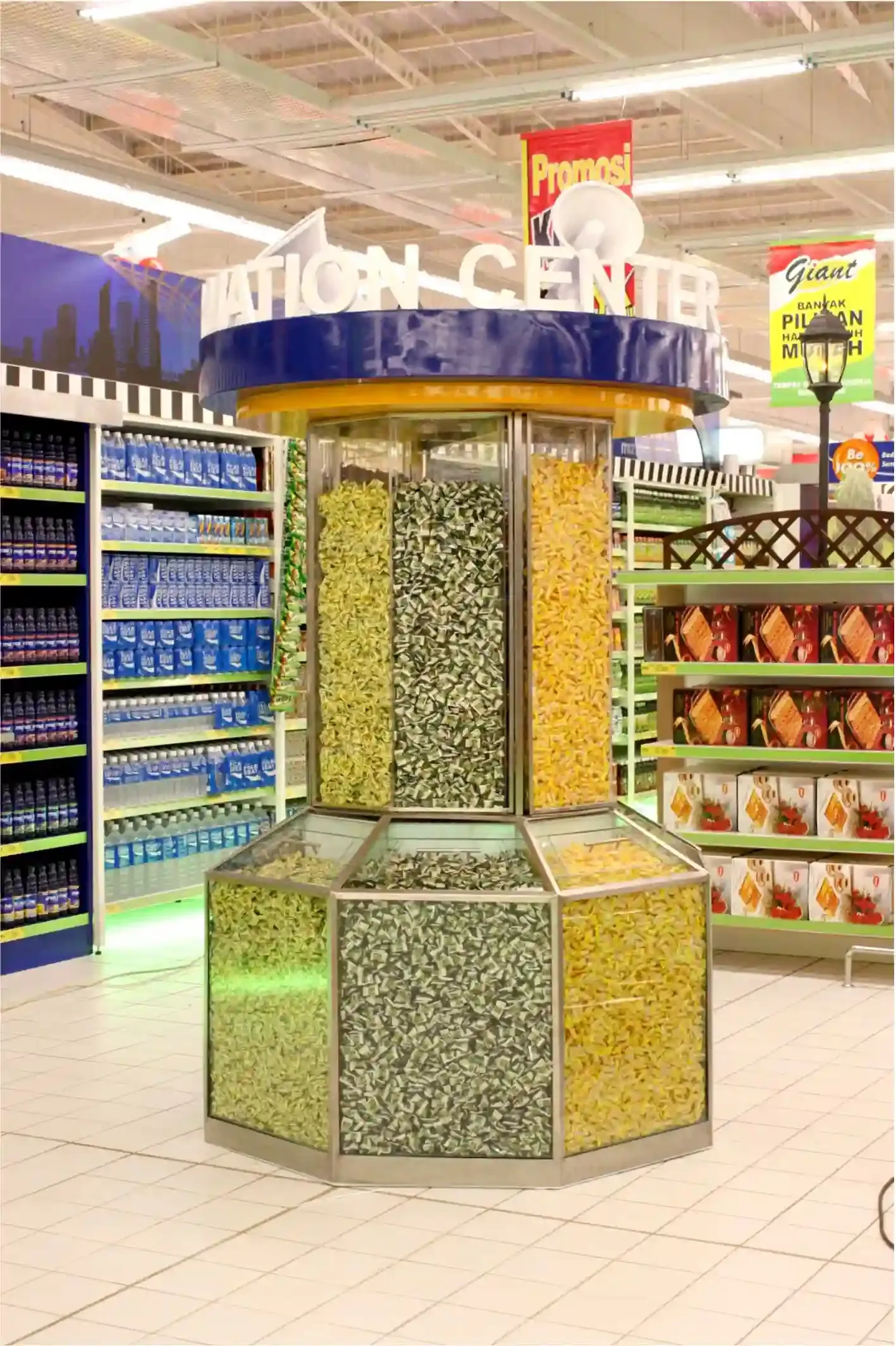 Aqua Mizone Giant BSD In-Store Display Preview 4