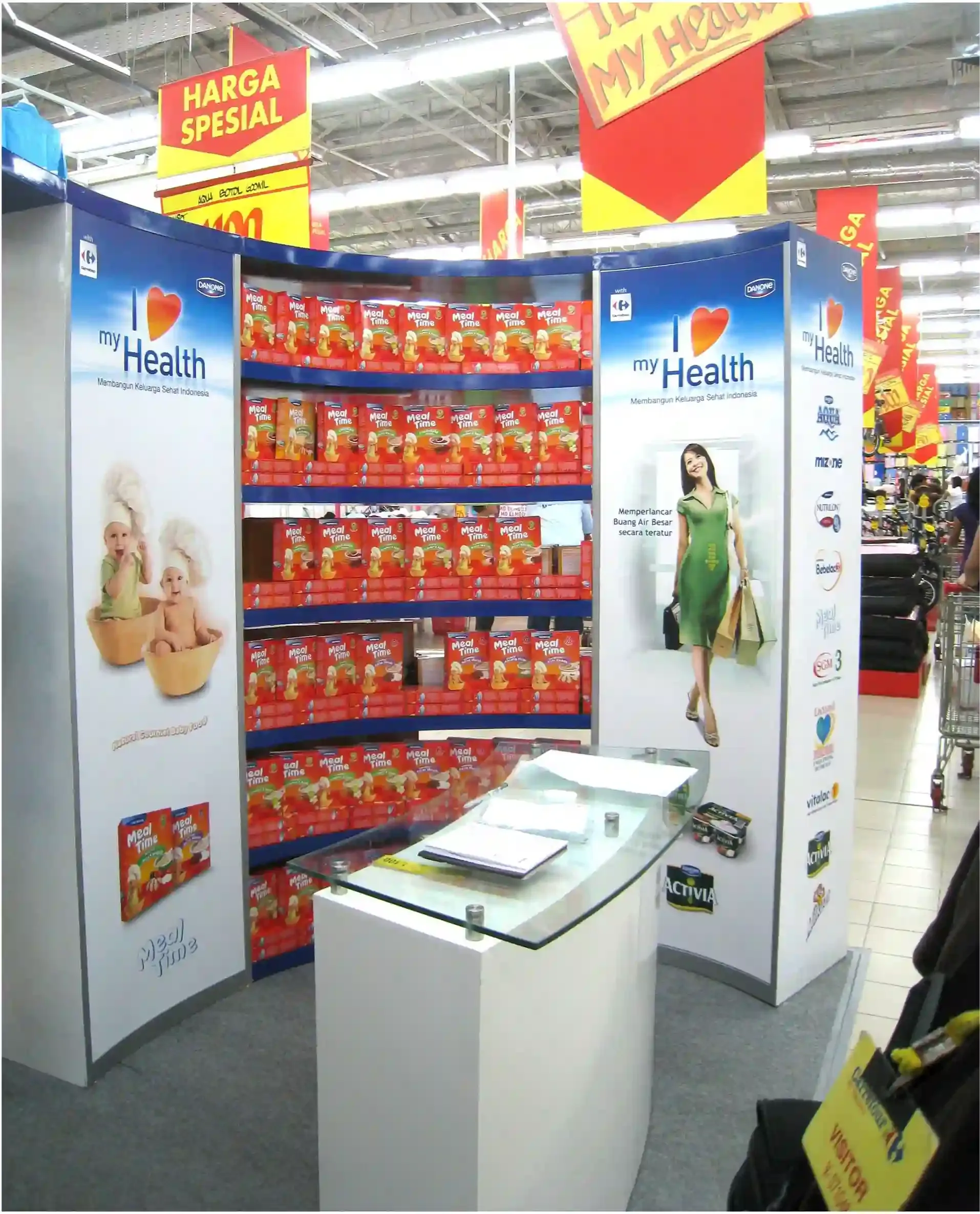 Danone Carrefour I Love My Health event booth in store preview 5